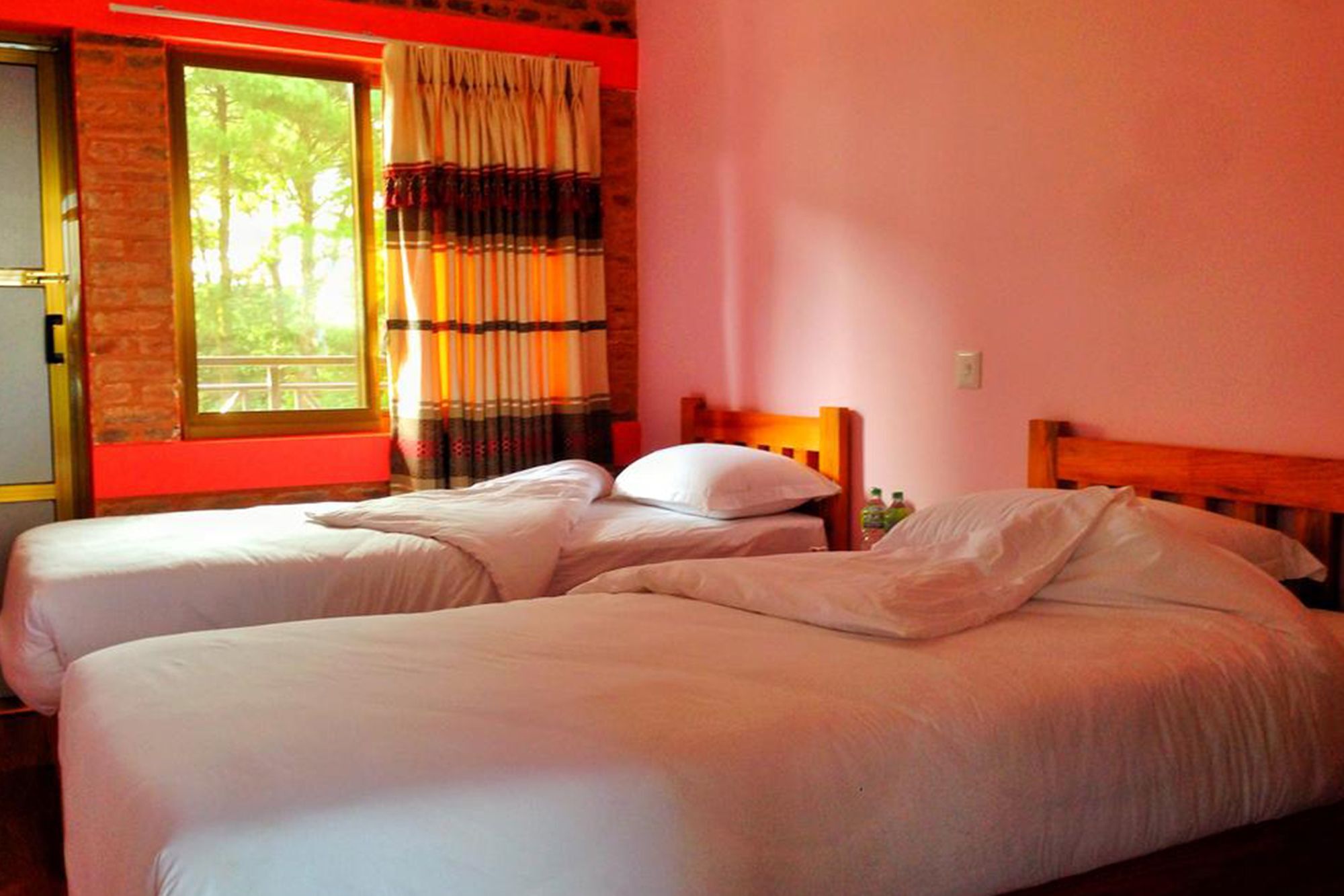 Hotel Everest Window View Нагаркот Екстериор снимка